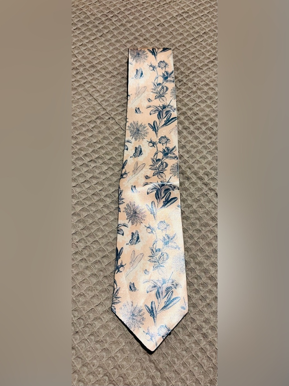 Men’s Floral Skinny Tie – Cream & Blue Botanical Print